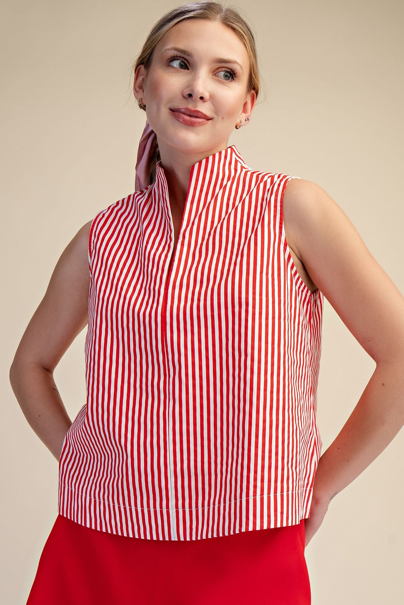 Slit V-Neck Sleeveless Stripe Top