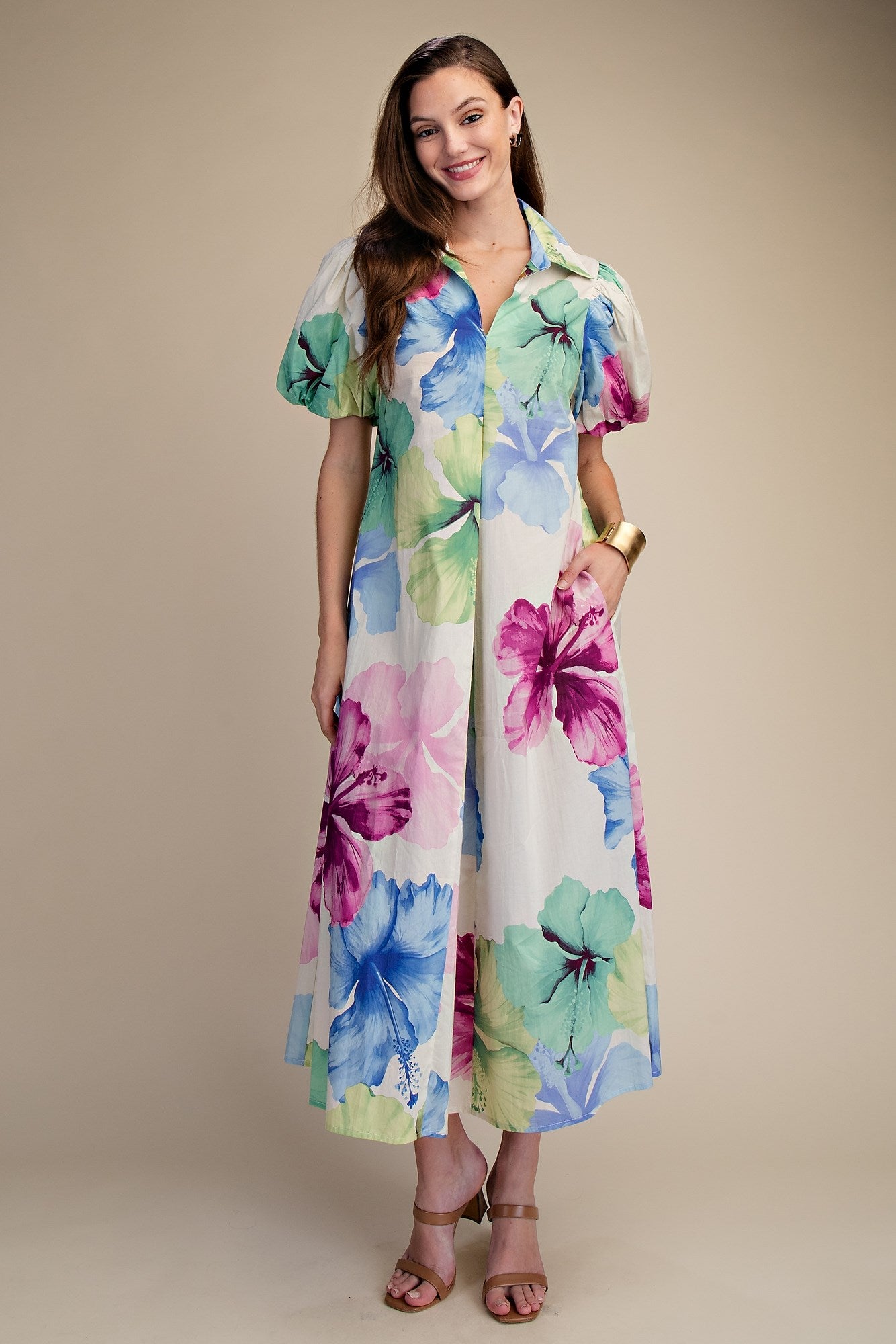 Collar V-Neck Pleated Dress