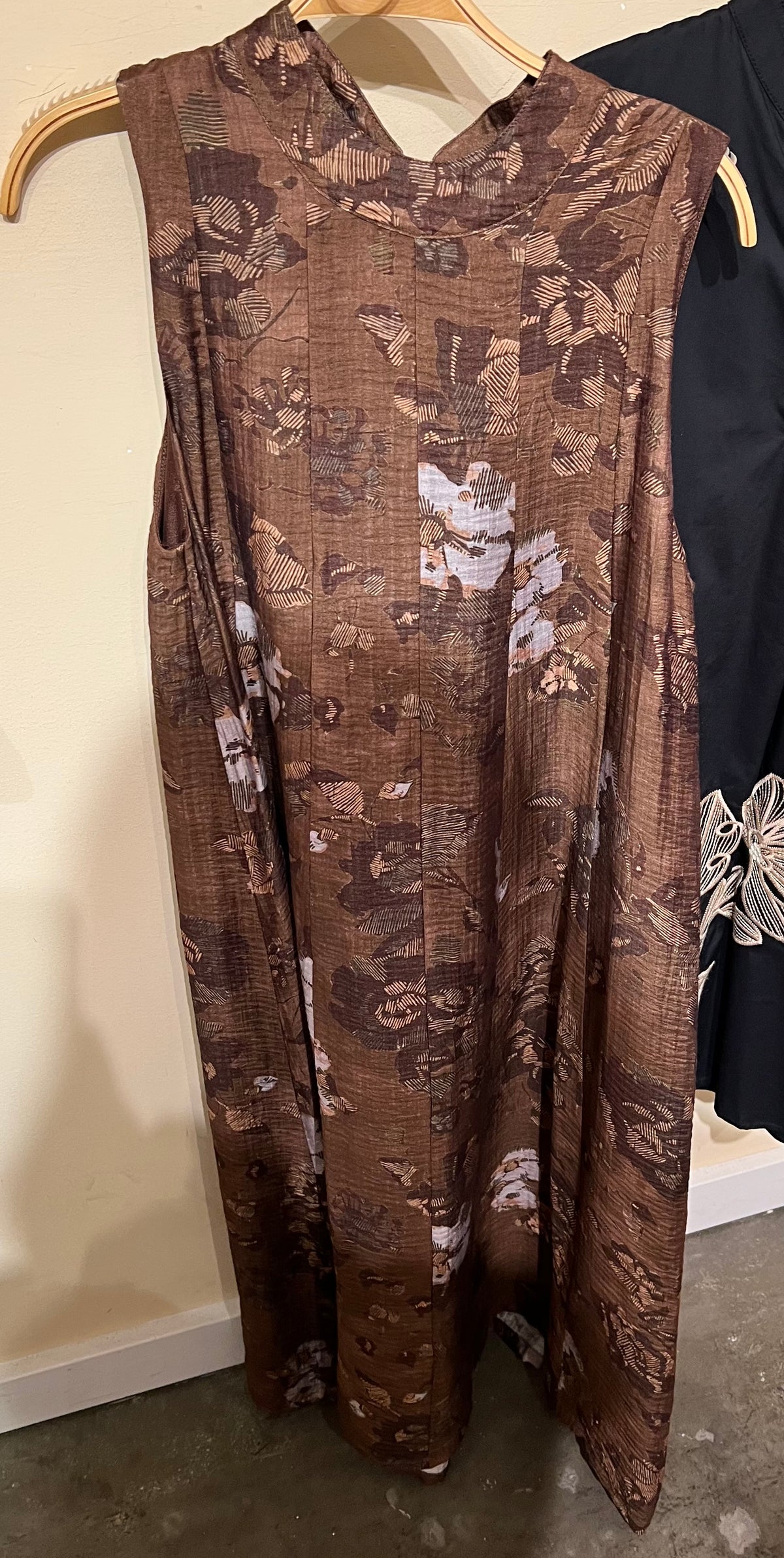 Tie Back Slvless Floral Dress
