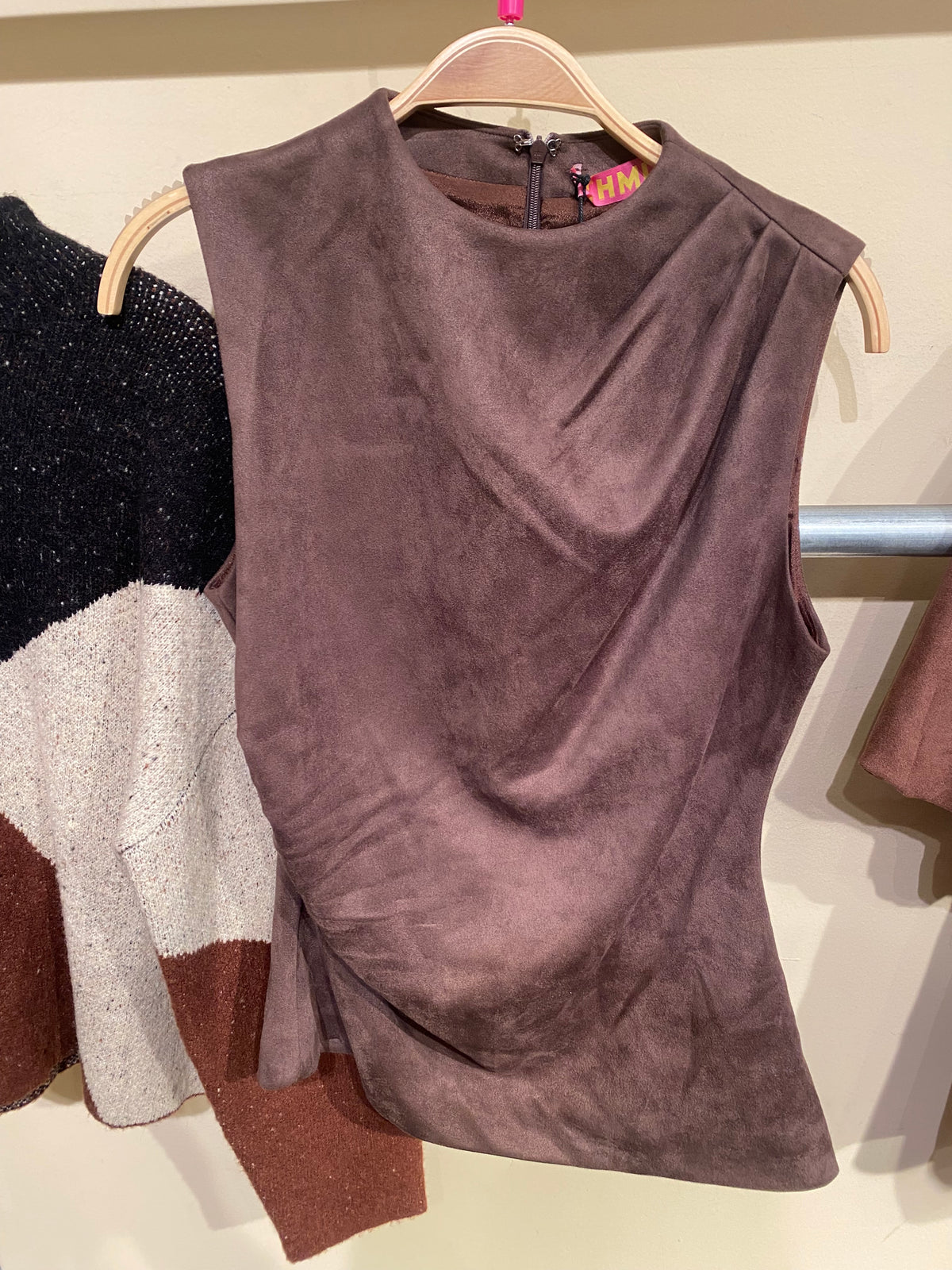 Slvless Suede Top